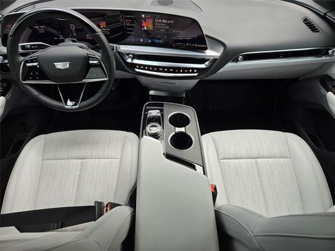Used 2024 Cadillac Lyriq Sport RWD image 13