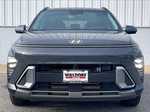 Used 2024 Hyundai Kona Limited image 3