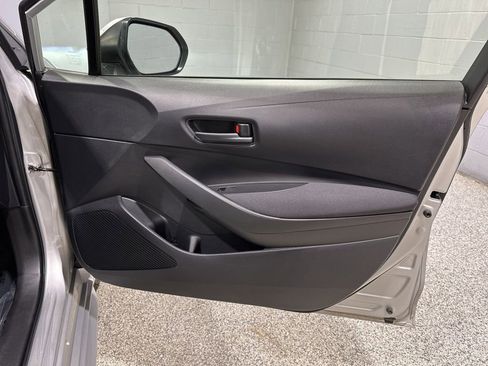 Used 2023 Toyota Corolla LE image 16