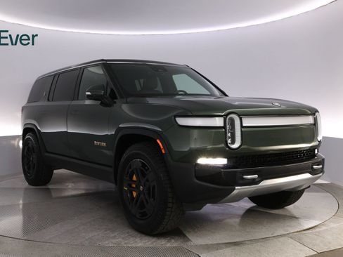 Used 2023 Rivian R1S Adventure Quad AWD/4WD image 13
