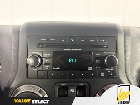 Used 2013 Jeep Wrangler Sport AWD/4WD image 13