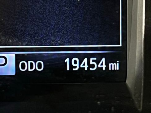 Certified 2023 Toyota Tacoma TRD Off-Road image 10