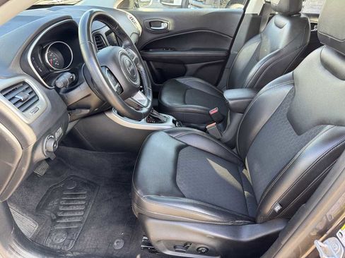 Used 2018 Jeep Compass Latitude w/ Popular Equipment Group image 28