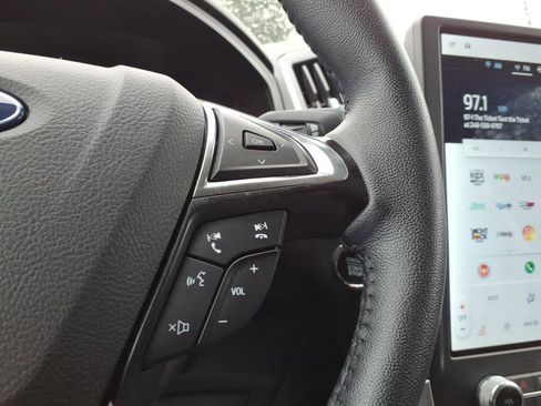 Certified 2024 Ford Edge SEL w/ Convenience Package image 15