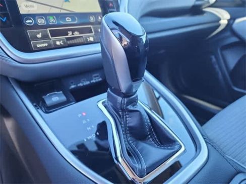 Used 2025 Subaru Outback Premium image 29