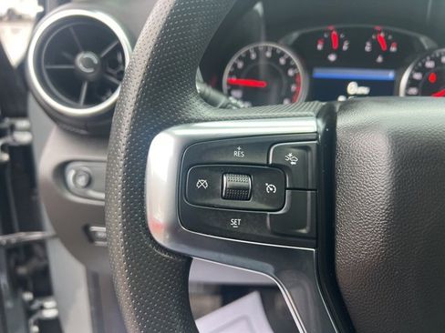 Used 2025 Chevrolet Blazer LT w/ Convenience Package image 26