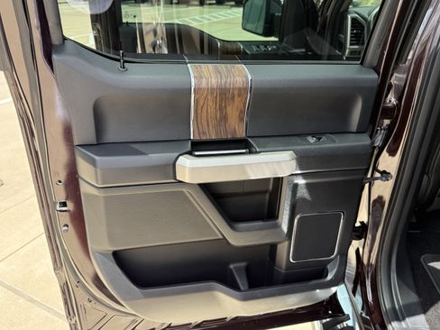 Used 2018 Ford F150 Lariat RWD image 23