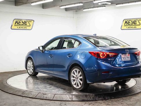 Used 2017 MAZDA MAZDA3 Grand Touring w/ Premium Equipment Package image 2