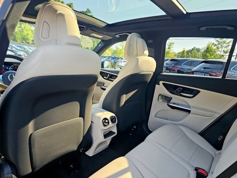 Used 2026 Mercedes-Benz GLC 300 4MATIC image 26
