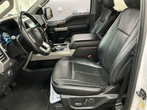 Used 2018 Ford F150 Lariat w/ Trailer Tow Package image 14