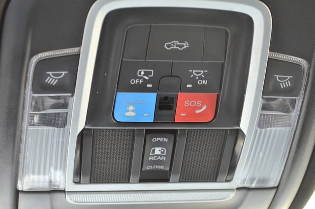 Used 2025 RAM 1500 Big Horn AWD/4WD image 31