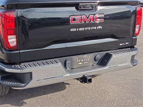 New 2026 GMC Sierra 1500 SLE w/ Preferred Package image 10