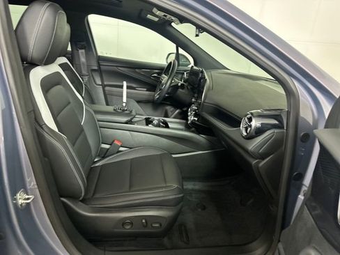 Used 2024 Chevrolet Blazer EV LT image 25