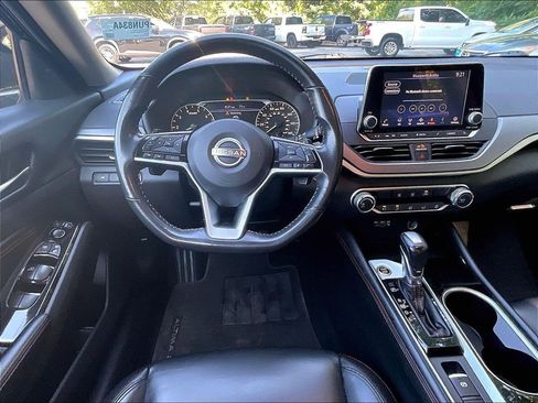 Used 2023 Nissan Altima 2.5 SR AWD/4WD image 17
