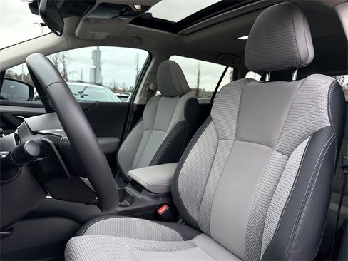 Used 2025 Subaru Outback Premium image 12