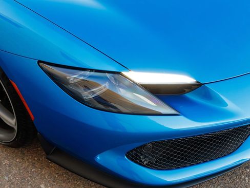 Used 2023 Ferrari 296 GTB RWD image 5