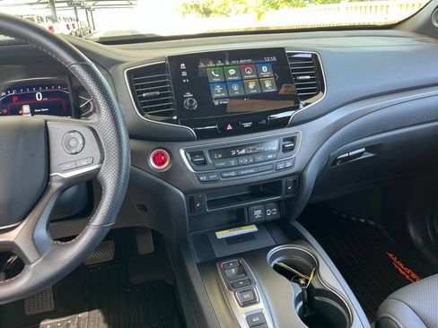 Certified 2023 Honda Passport TrailSport image 19