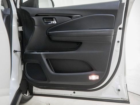 Used 2022 Honda Pilot Touring image 43