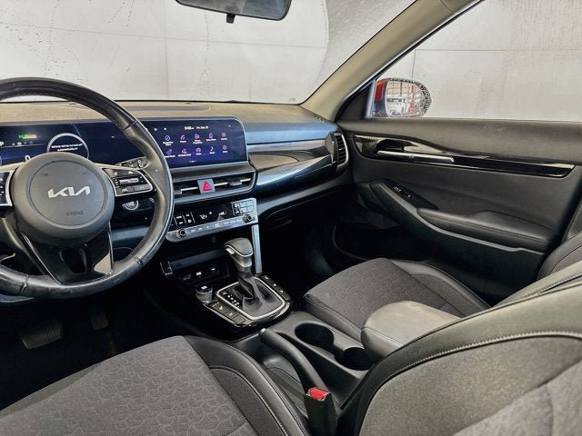 Certified 2024 Kia Seltos X-Line AWD/4WD image 23