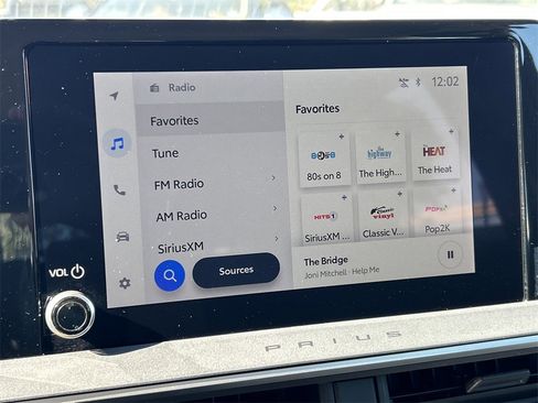 Certified 2025 Toyota Prius LE image 29