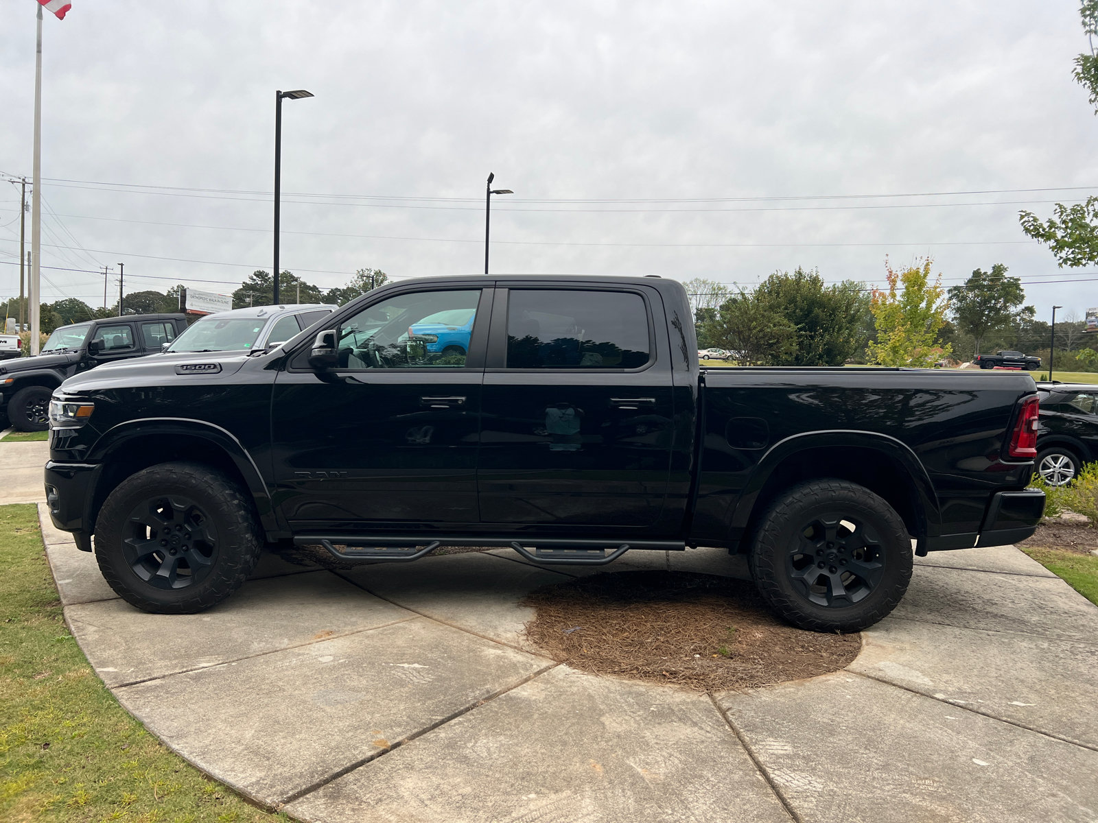 Used 2025 RAM 1500 Big Horn AWD/4WD image 11