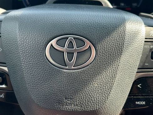 Used 2025 Toyota Camry XSE w/ Premium Plus Package AWD/4WD image 38