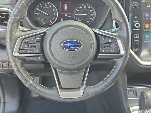 Used 2025 Subaru Ascent Premium AWD/4WD image 27