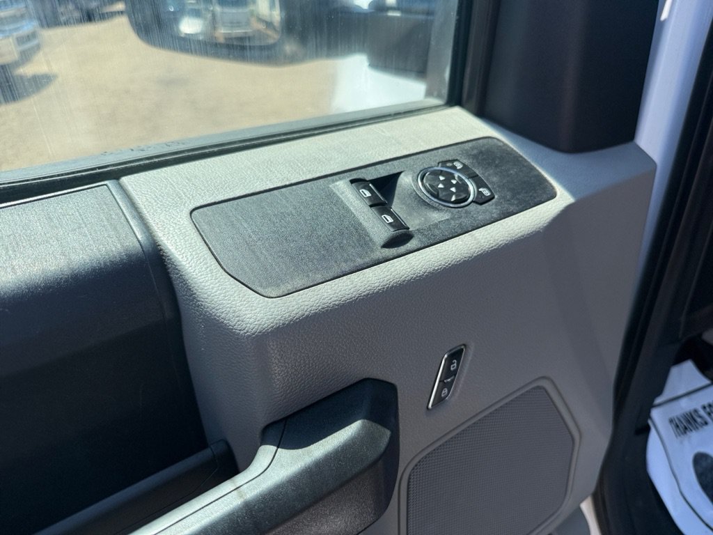 Used 2017 Ford F350 XL w/ Power Equipment Group AWD/4WD image 18