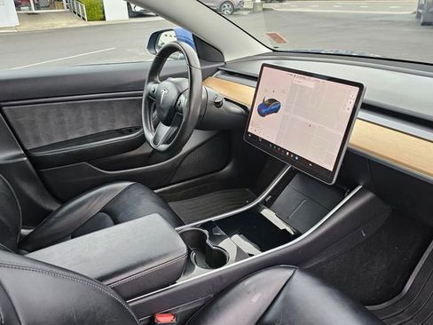 Used 2020 Tesla Model 3 Long Range image 11