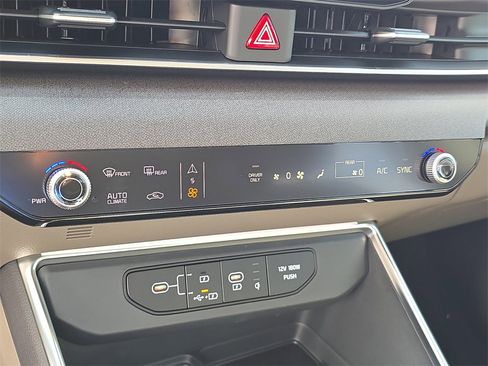 New 2026 Kia Carnival SX image 27