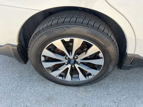 Used 2016 Subaru Outback 2.5i Limited AWD/4WD image 20