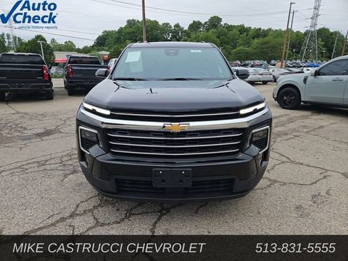 Used 2026 Chevrolet Traverse LT AWD/4WD image 8