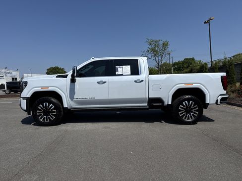 Used 2026 GMC Sierra 2500 Denali Ultimate AWD/4WD image 7