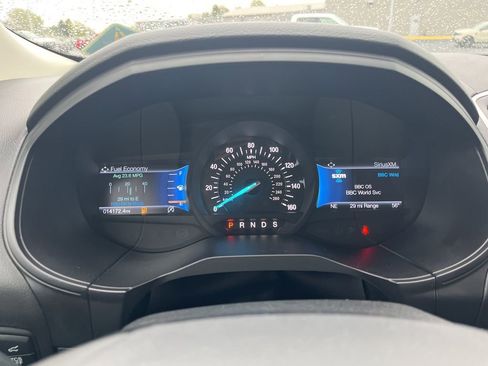 Used 2024 Ford Edge SEL w/ Convenience Package image 16