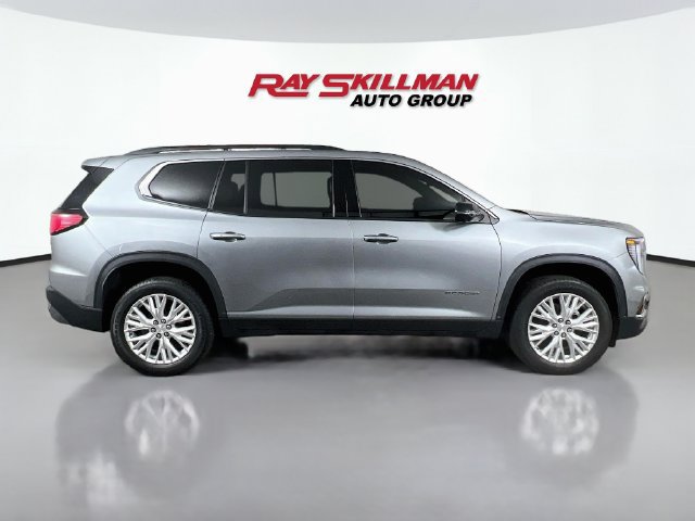 Used 2024 GMC Acadia Elevation w/ Luxury Package FWD image 8