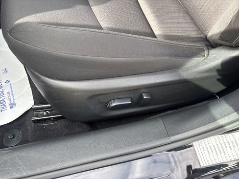 Used 2025 Nissan Altima 2.5 SV image 24