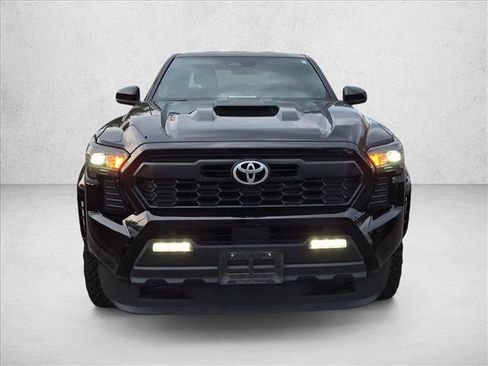 Used 2024 Toyota Tacoma TRD Sport RWD image 2