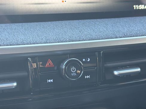 New 2026 Nissan Kicks S image 24