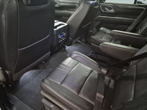 Used 2021 Chevrolet Tahoe RST w/ Luxury Package AWD/4WD image 31
