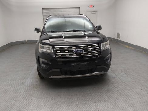 Used 2017 Ford Explorer XLT w/ Equipment Group 202A image 14