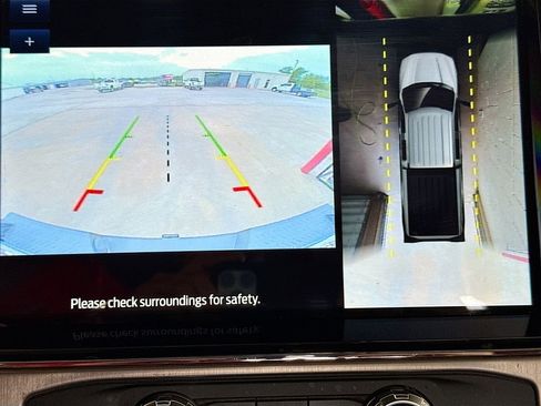 Used 2022 Ford F250 Platinum w/ FX4 Off-Road Package image 17