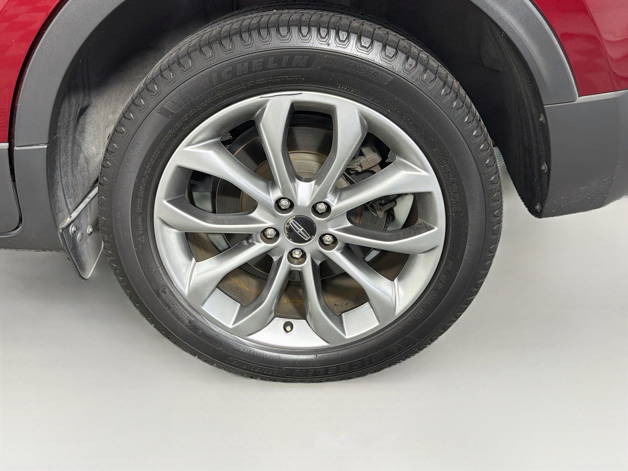 Used 2019 Lincoln MKC Select w/ Select Plus Package FWD image 11