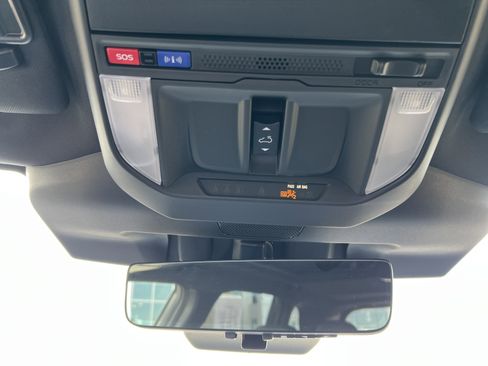 Used 2025 Subaru Forester Touring w/ Popular Package - Touring image 30