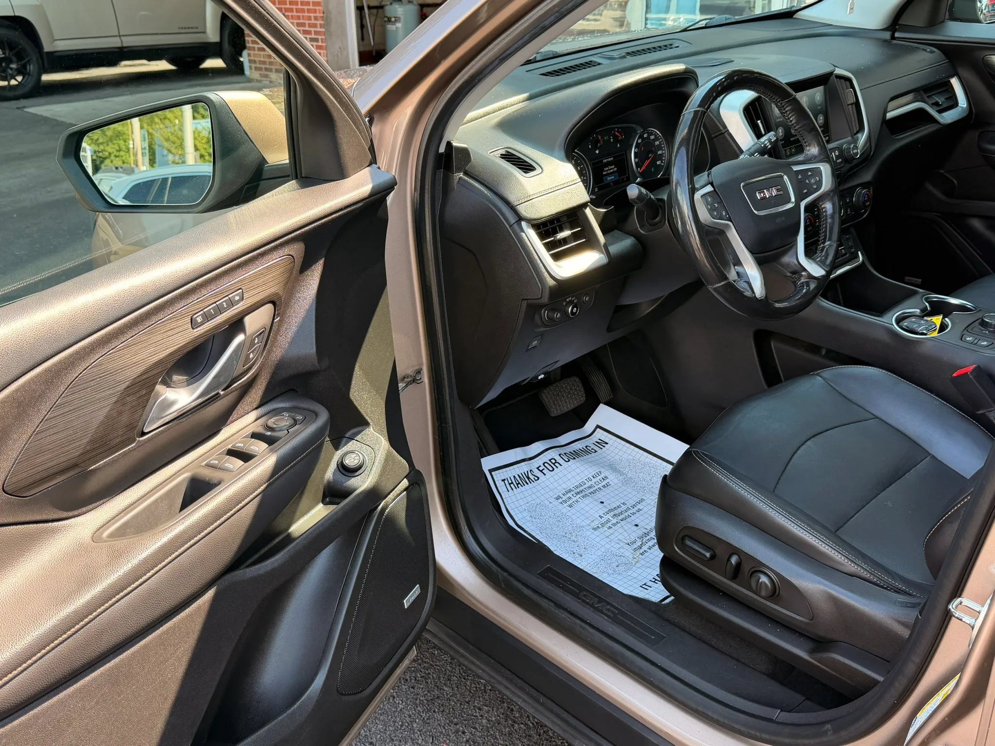 Used 2018 GMC Terrain SLT w/ Preferred Package AWD/4WD image 8