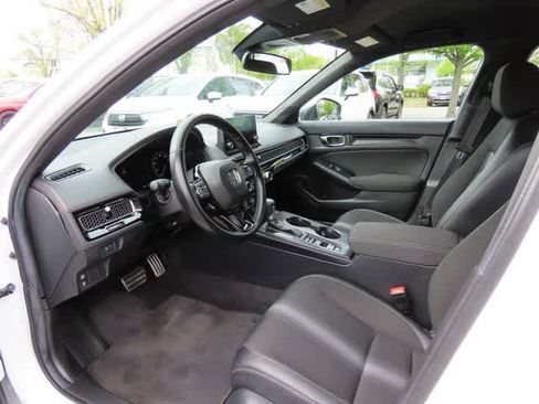 Used 2024 Honda Civic Sport image 2