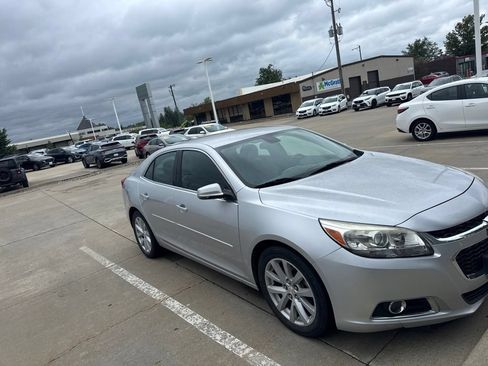 Used 2015 Chevrolet Malibu LT FWD image 6