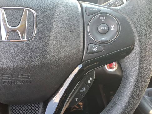 Used 2021 Honda HR-V EX image 29
