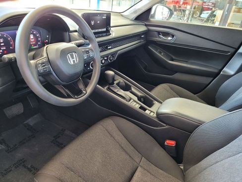 Used 2023 Honda Accord EX image 13