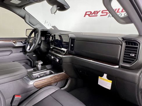 New 2026 GMC Sierra 1500 Elevation w/ Elevation Premium Package image 39