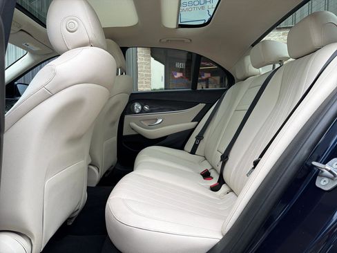 Used 2017 Mercedes-Benz E 300 4MATIC image 14